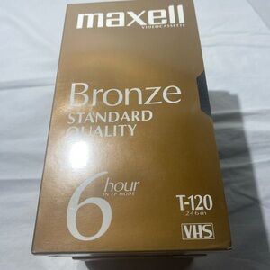 5 Maxell Bronze VHS Tapes 6Hr Sealed
